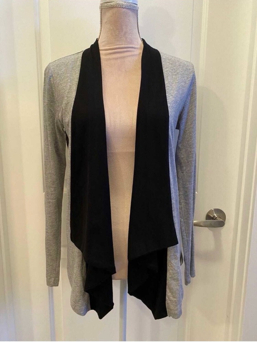 NWOT Gray and Black Open-Front Women's Cardigan Sweater